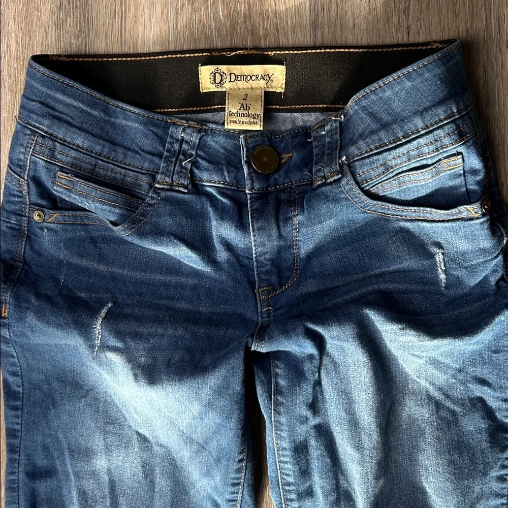 Democracy “Ab Technology” Ankle Jeans Size 2